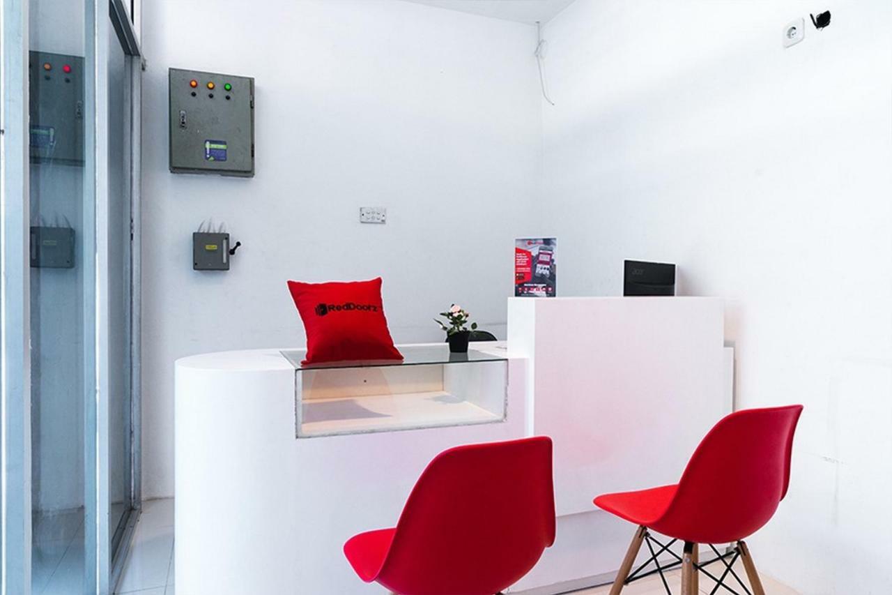Reddoorz Near Seasons City Mall Jakarta Ngoại thất bức ảnh